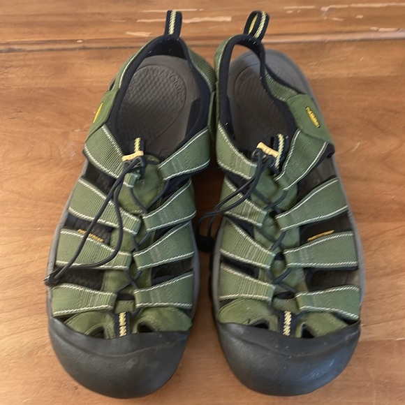 Keen Waterproof Green Outdoor Sandals Size 12